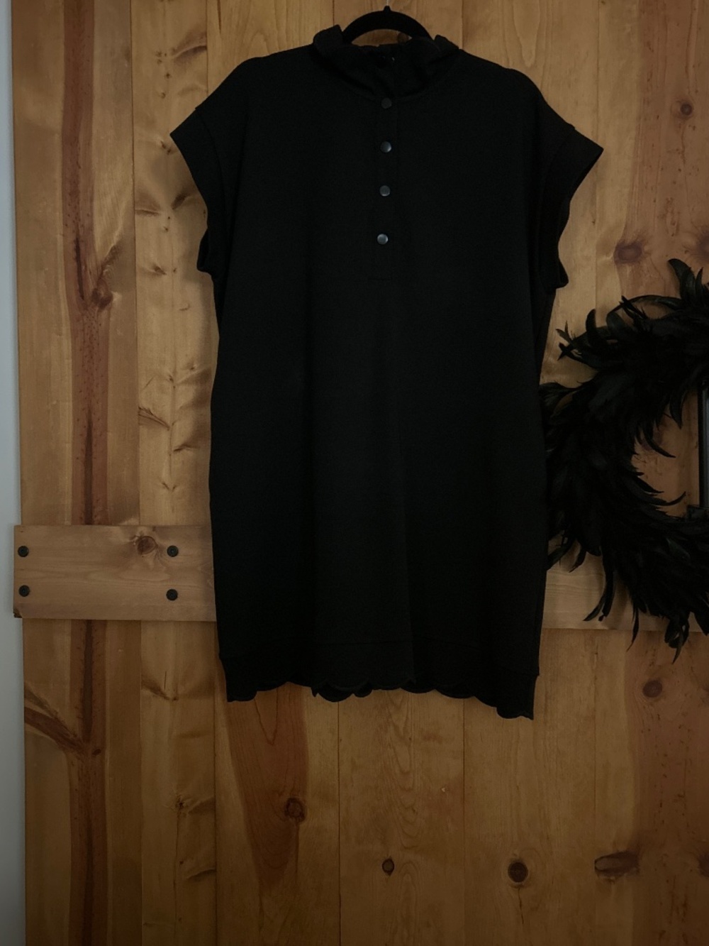 Black Short Sleeve Dress SIZE MEDIUM